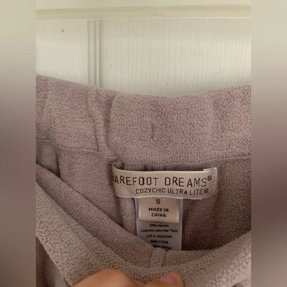 Barefoot dreams shorts - Picture 3 of 5